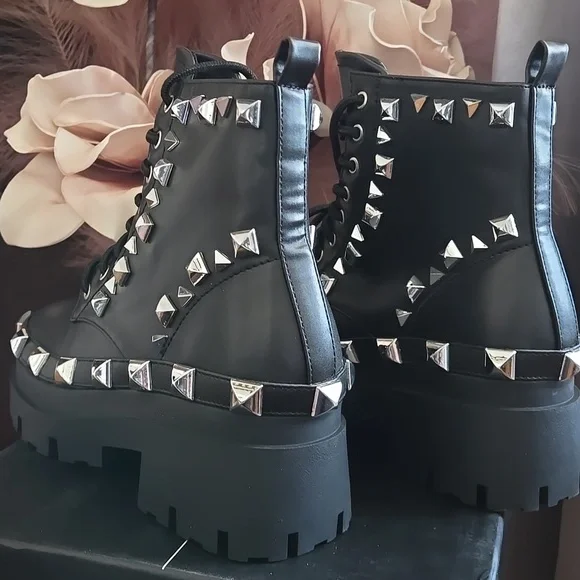 Cape Robbin Black Studded Combat Boots Sz 8 - Picture 3 of 4